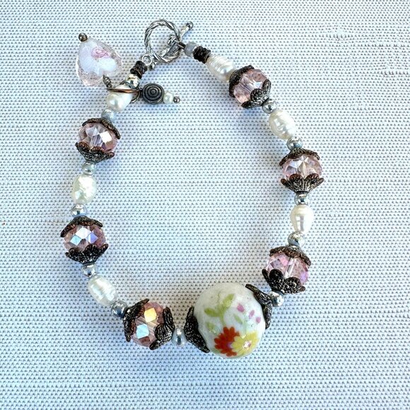 Handmade Floral Bead Bracelet With Pink Crystals & Pearl Accents - Picture 6 of 7